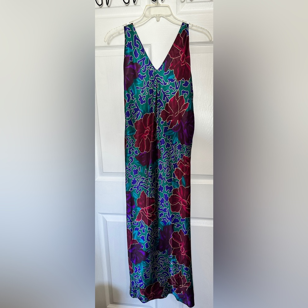 Fredericks Floral V-Neck Maxi Dress